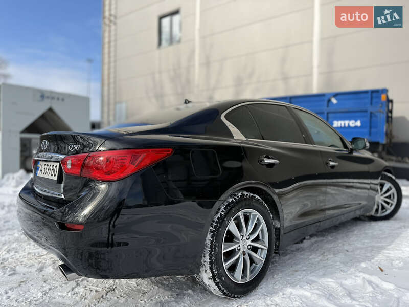 Седан Infiniti Q50 2017 в Киеве