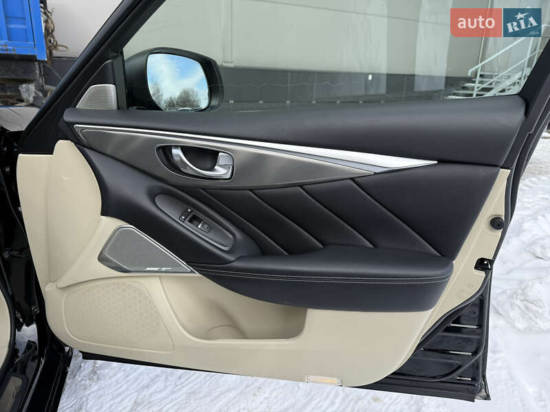 Седан Infiniti Q50 2017 в Киеве