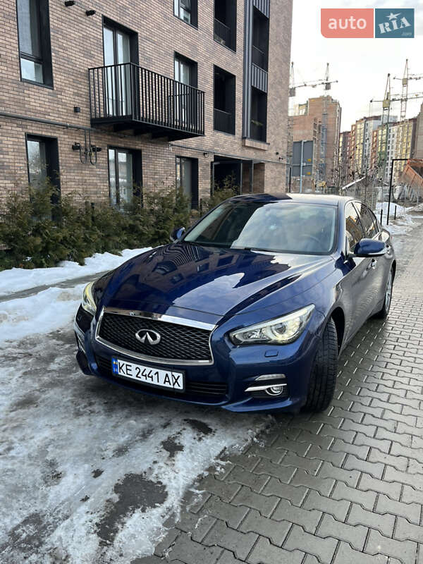 Infiniti Q50 2016