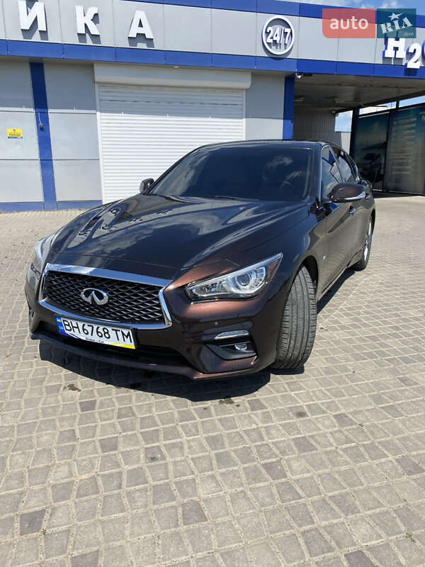 Седан Infiniti Q50 2017 в Одессе