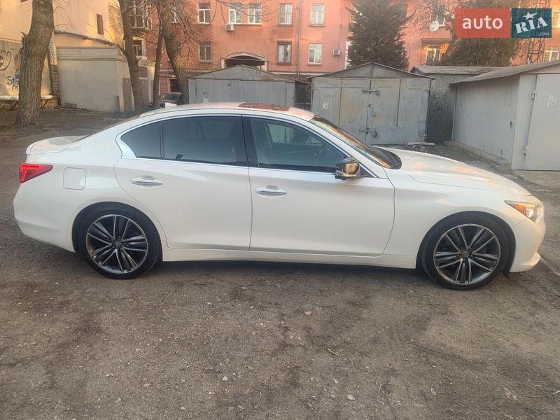 Седан Infiniti Q50 2016 в Одессе
