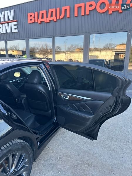 Седан Infiniti Q50 2017 в Киеве