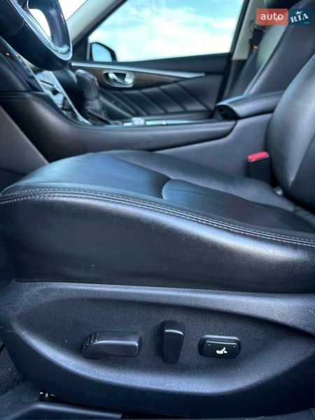 Седан Infiniti Q50 2017 в Киеве