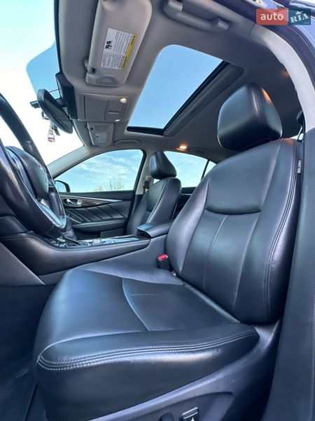 Седан Infiniti Q50 2017 в Киеве