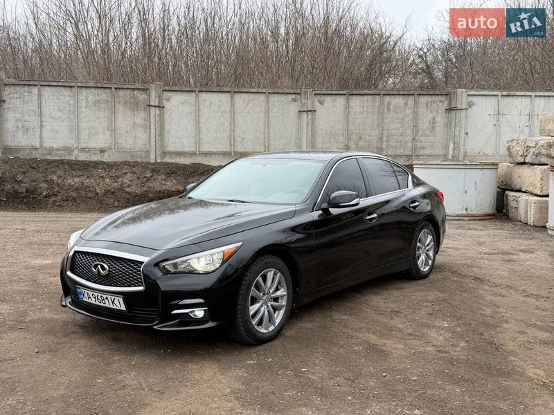 Infiniti Q50 2015