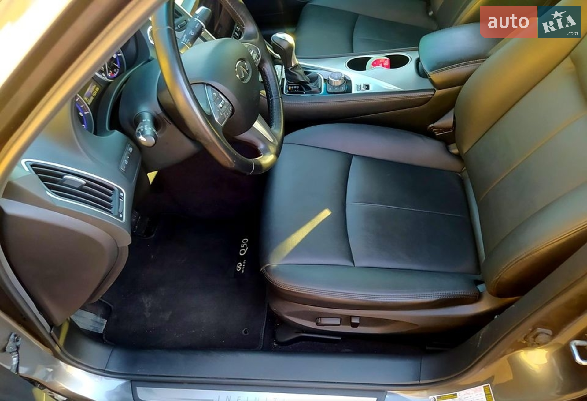 2017 Infiniti Q50 - мініатюра 12