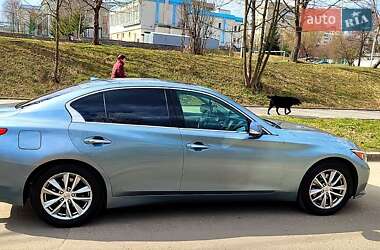 Седан Infiniti Q50 2015 в Львове