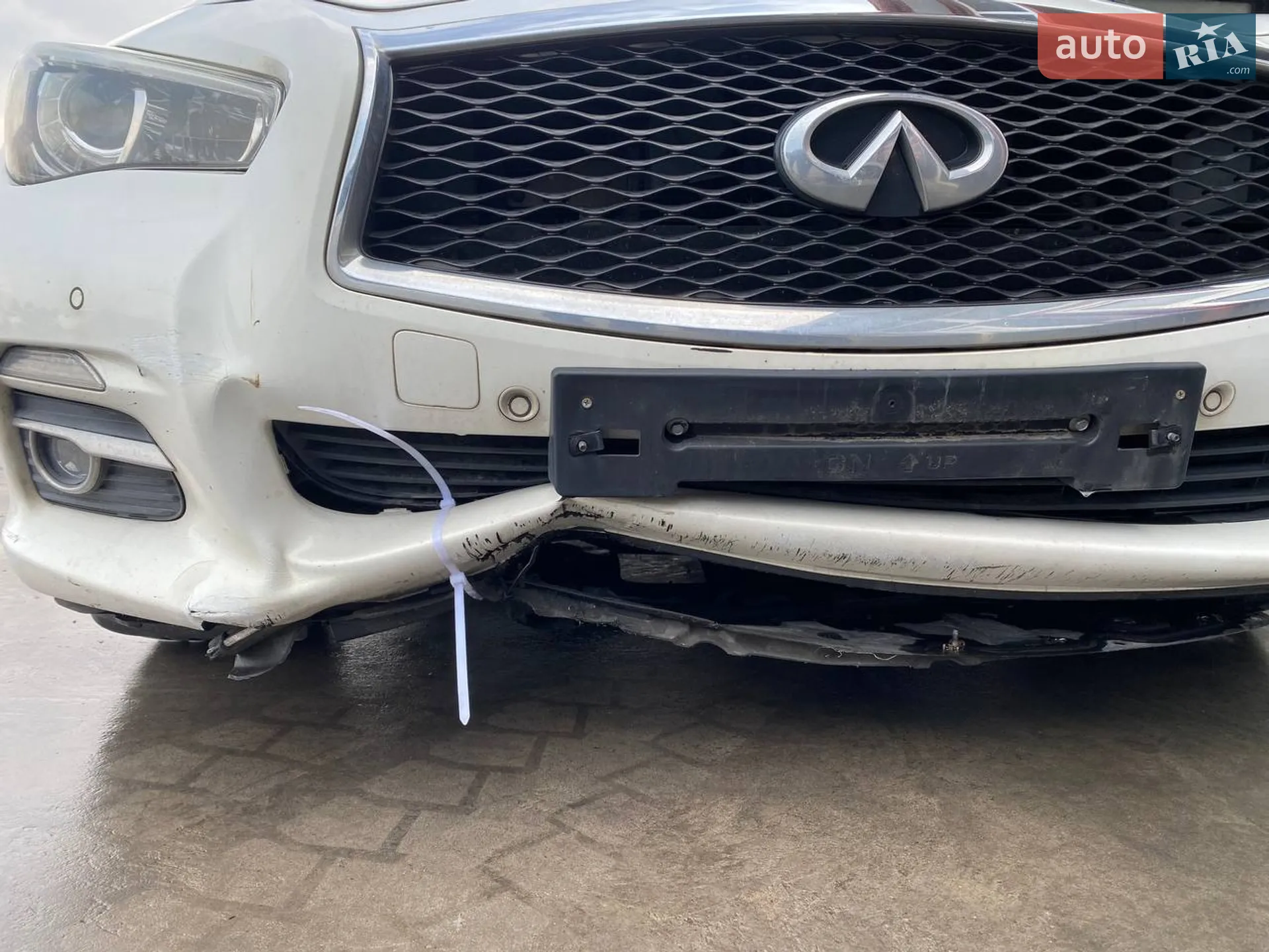 2015 Infiniti Q50 - мініатюра 3