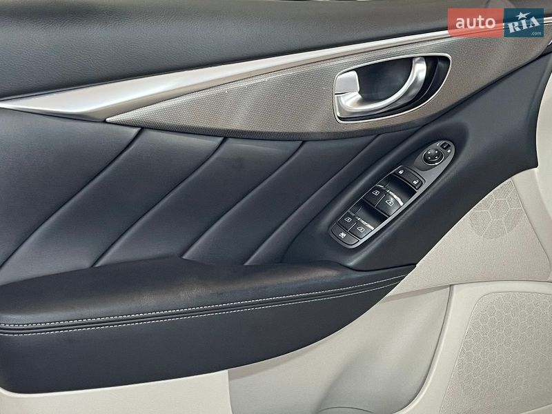 Седан Infiniti Q50 2017 в Одессе