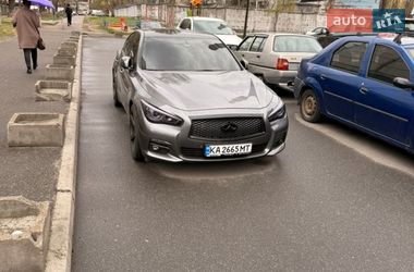 Седан Infiniti Q50 2015 в Киеве