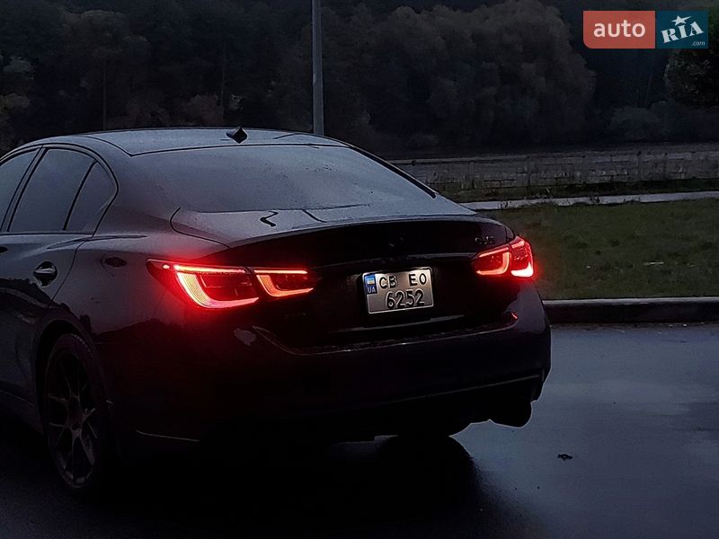 Седан Infiniti Q50 2017 в Чернигове