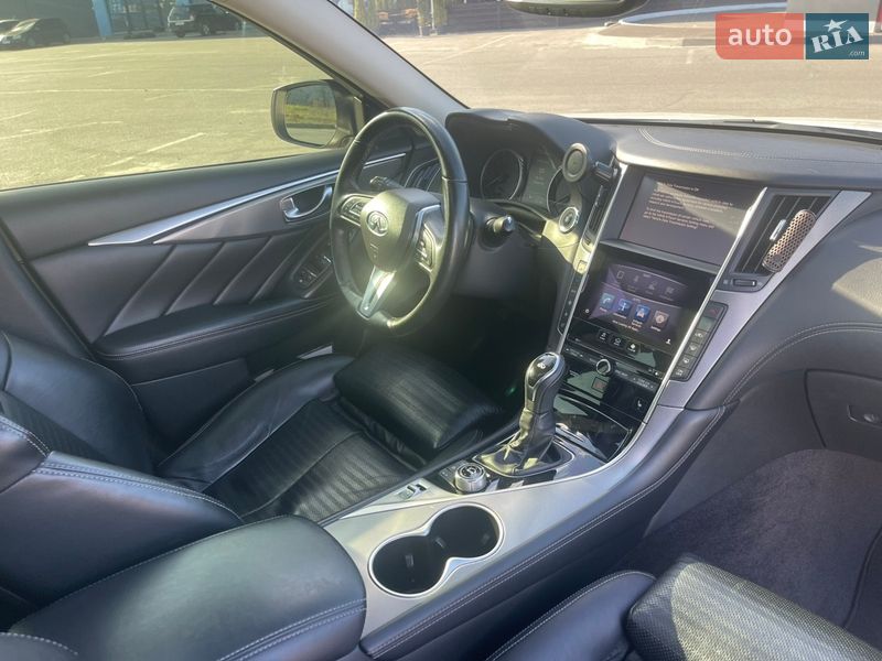 Седан Infiniti Q50 2017 в Киеве