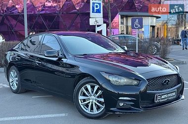 Седан Infiniti Q50 2015 в Киеве