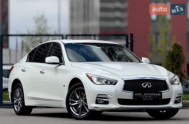 Седан Infiniti Q50 2016 в Киеве