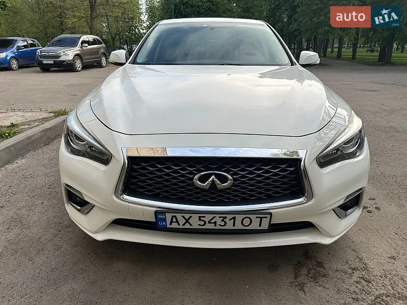 Infiniti Q50