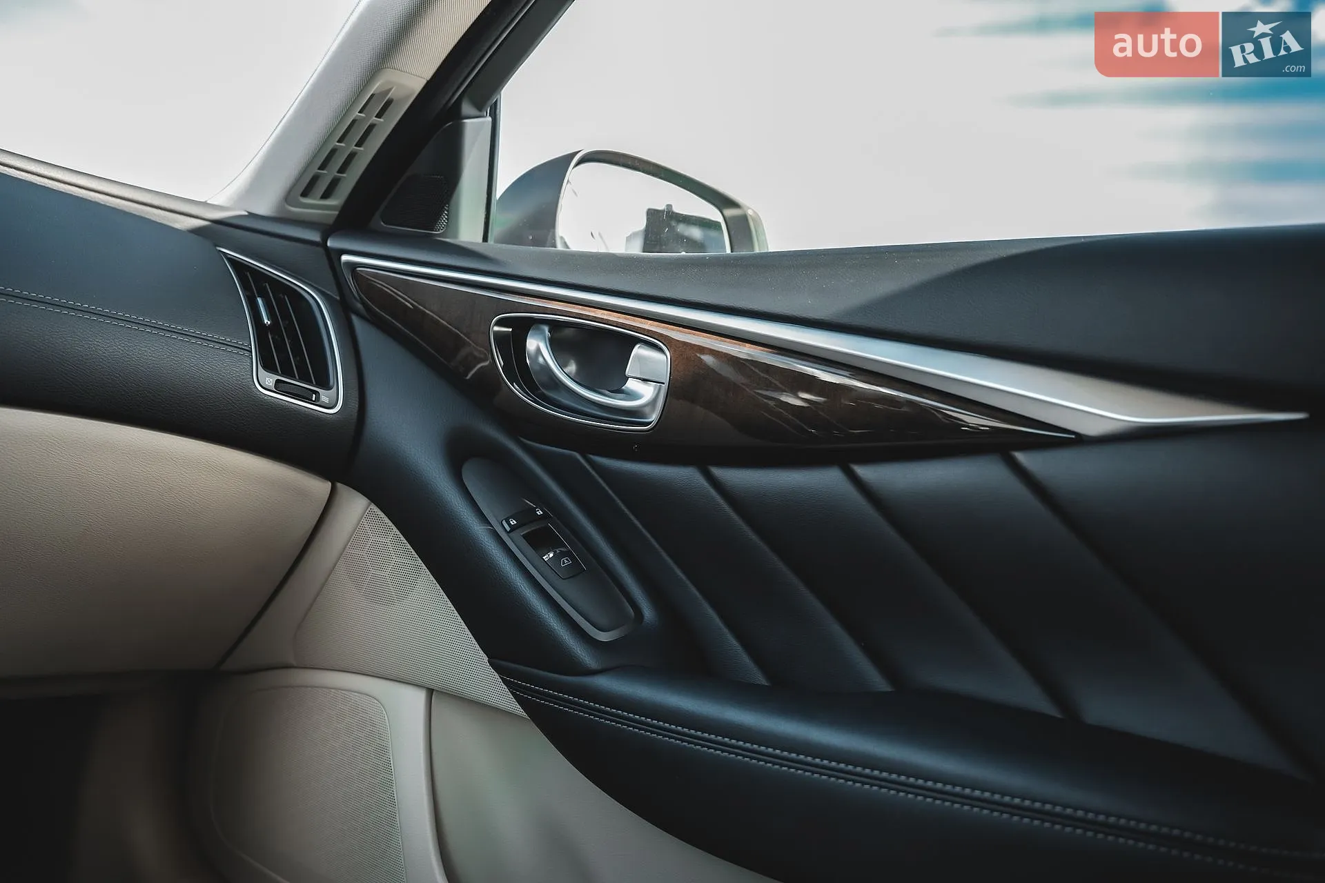 2017 Infiniti Q50 - мініатюра 6