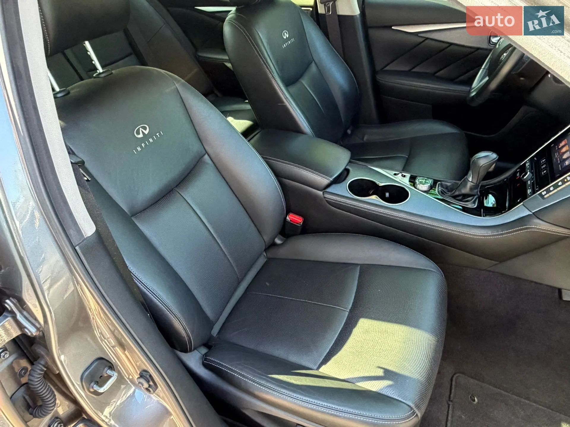 2014 Infiniti Q50 - мініатюра 29