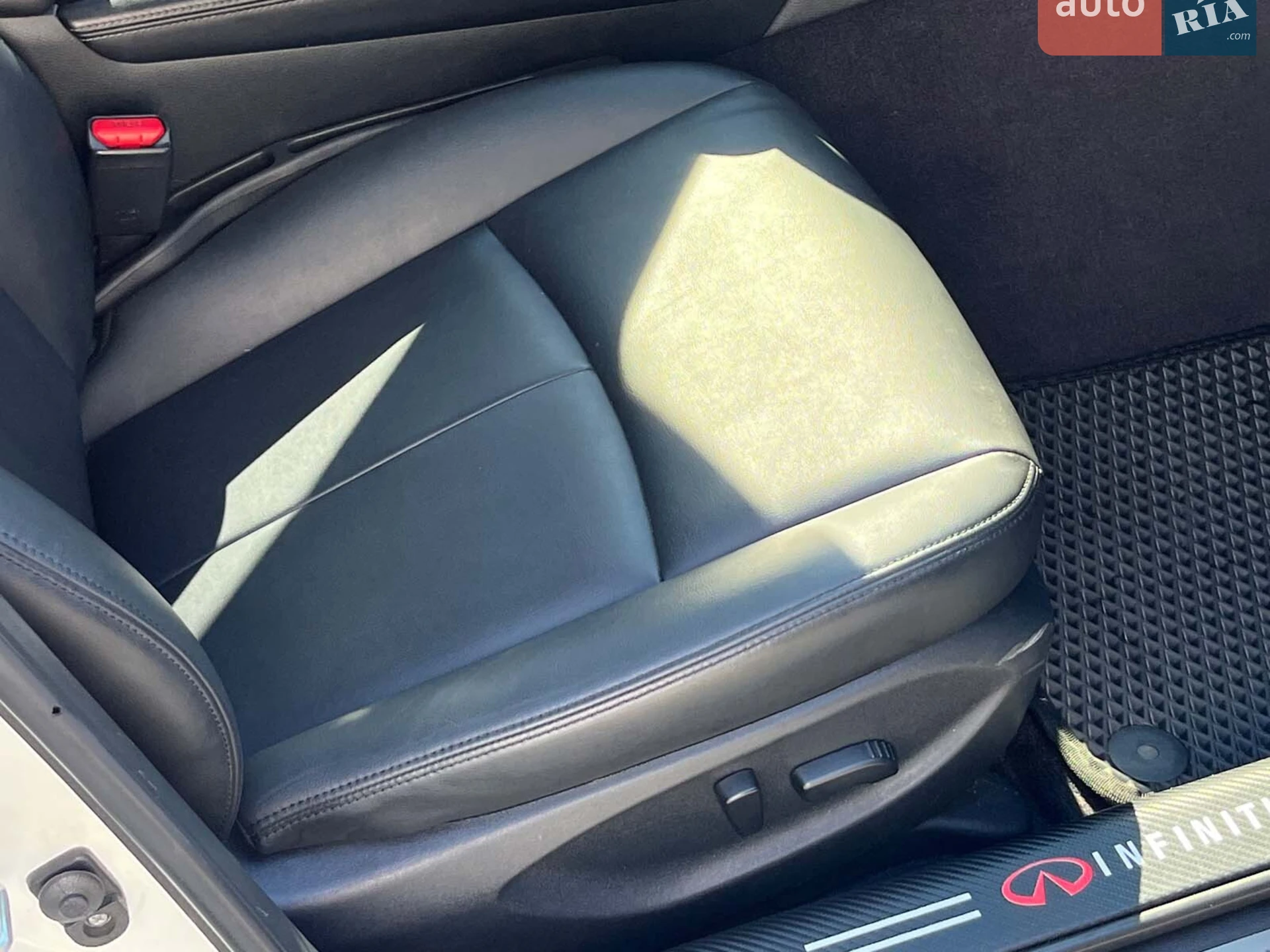 2018 Infiniti Q50 - мініатюра 16