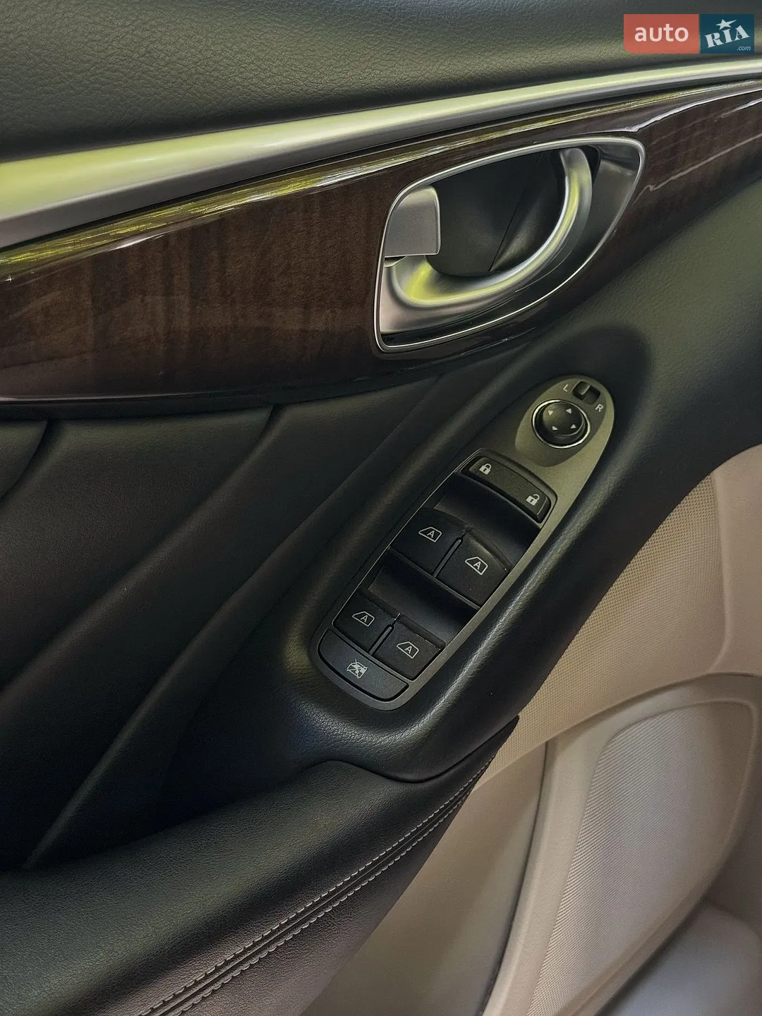 2017 Infiniti Q50 - мініатюра 37