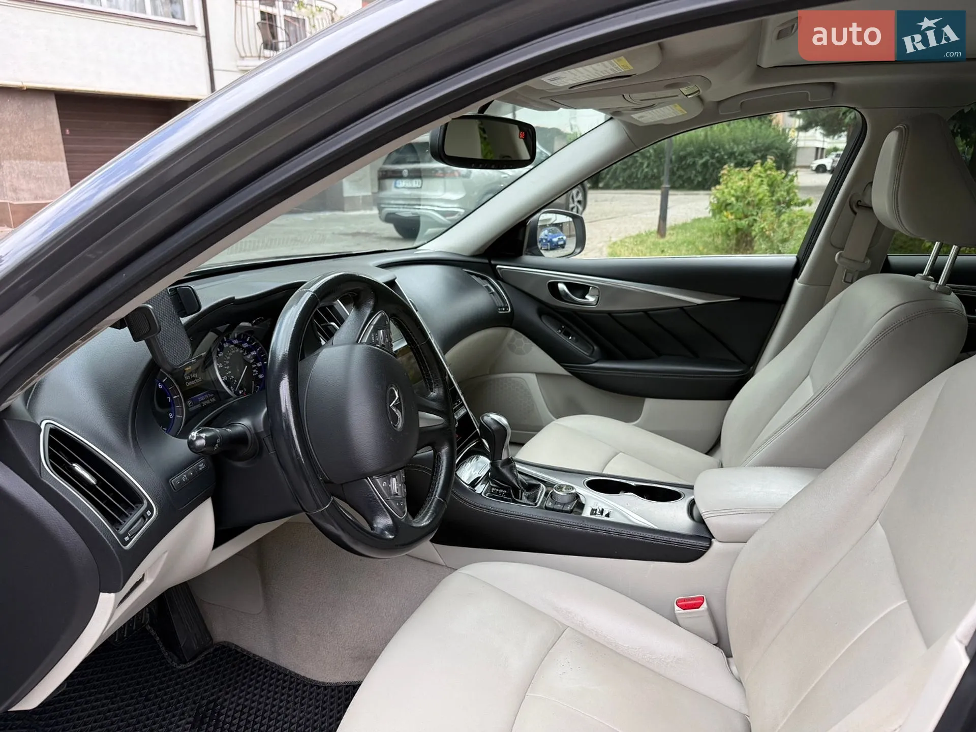 2015 Infiniti Q50 - мініатюра 18