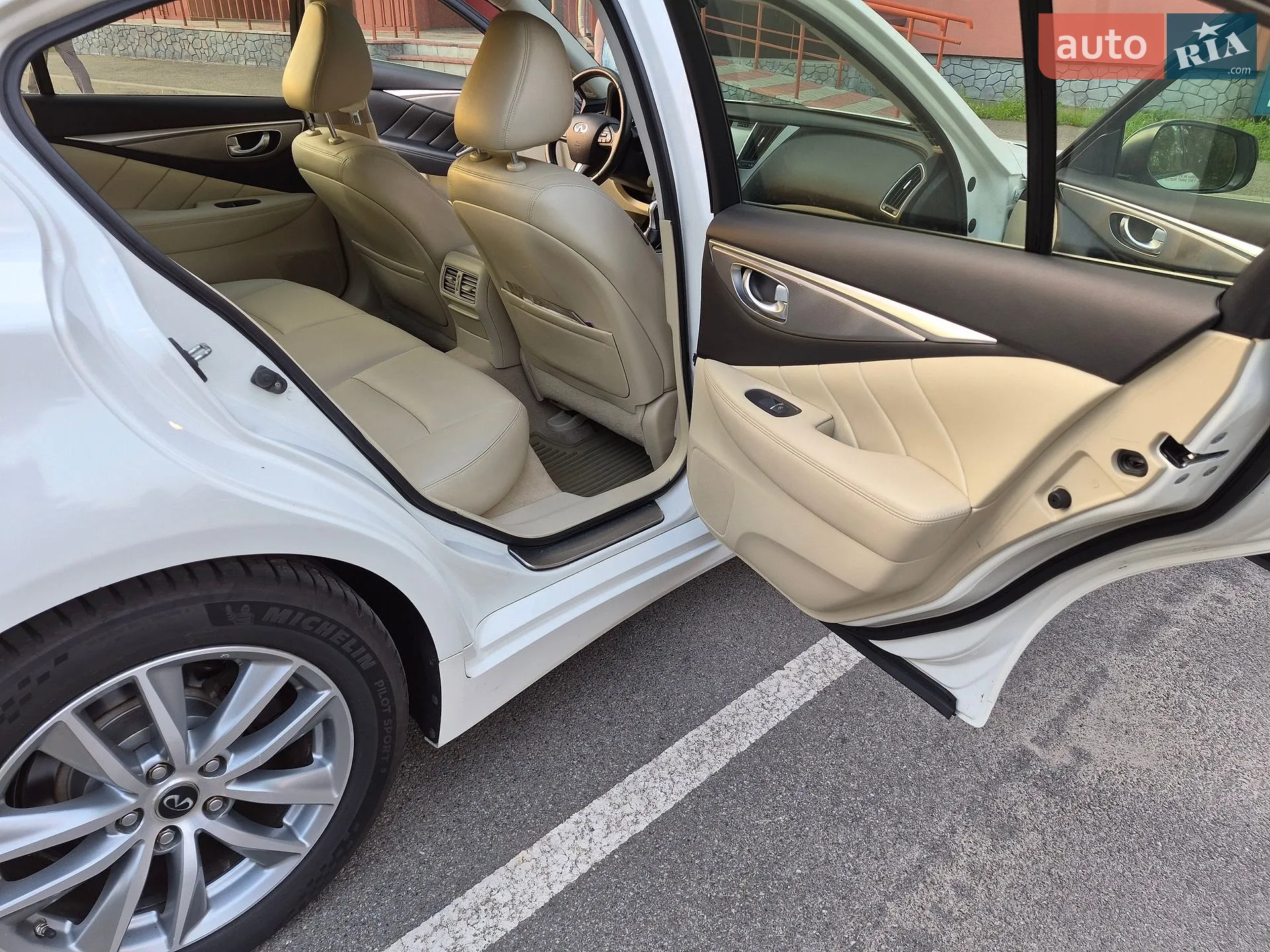 2016 Infiniti Q50 - мініатюра 7