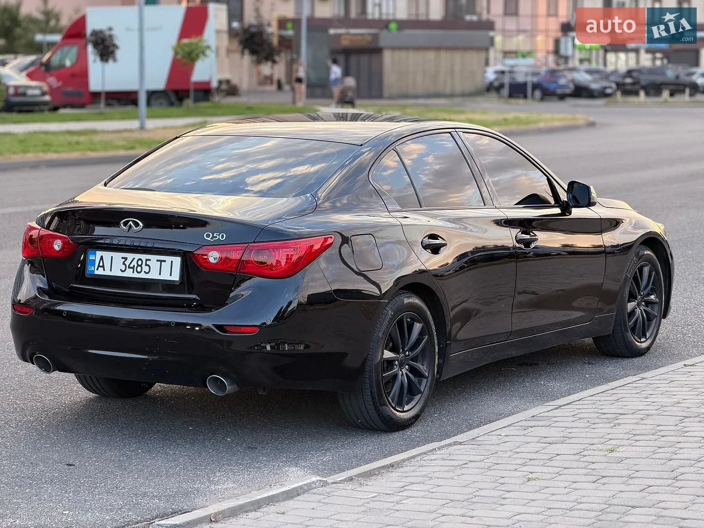 2014 Infiniti Q50 - мініатюра 2