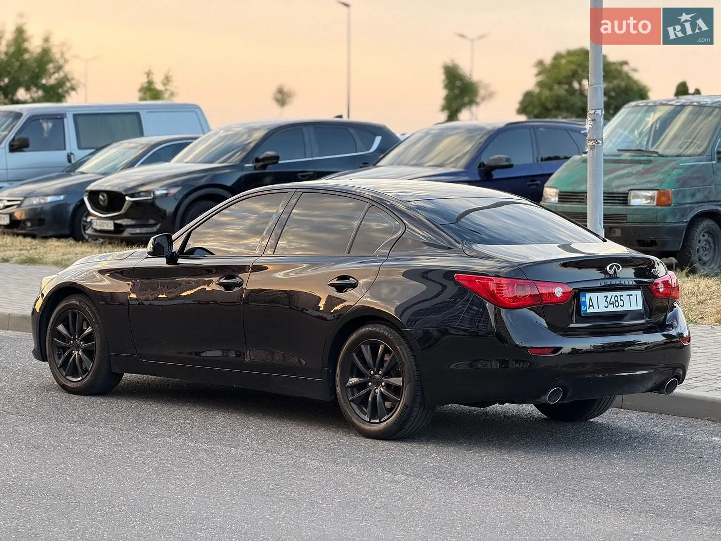 2014 Infiniti Q50 - мініатюра 4