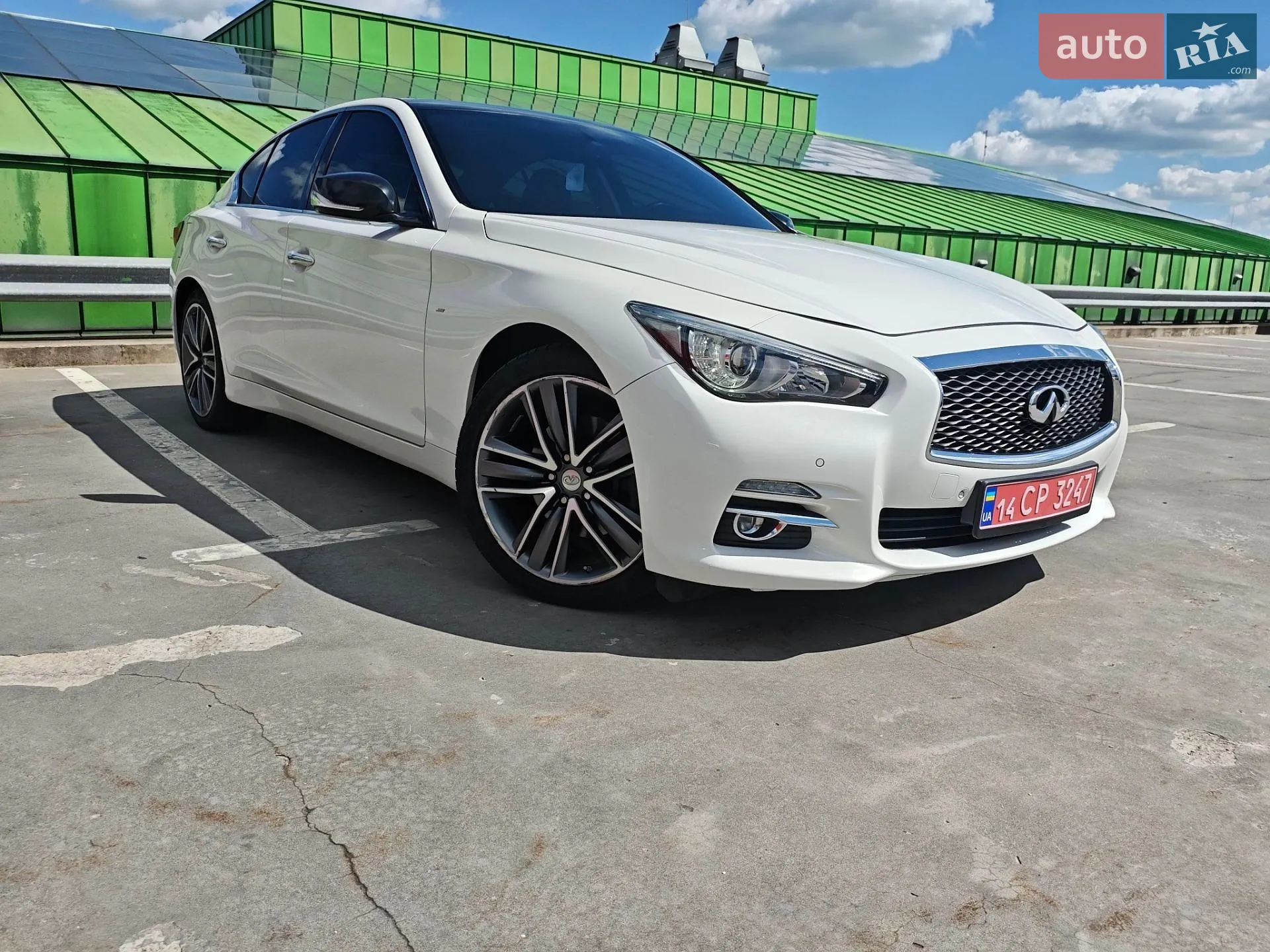 2015 Infiniti Q50 - фото 1