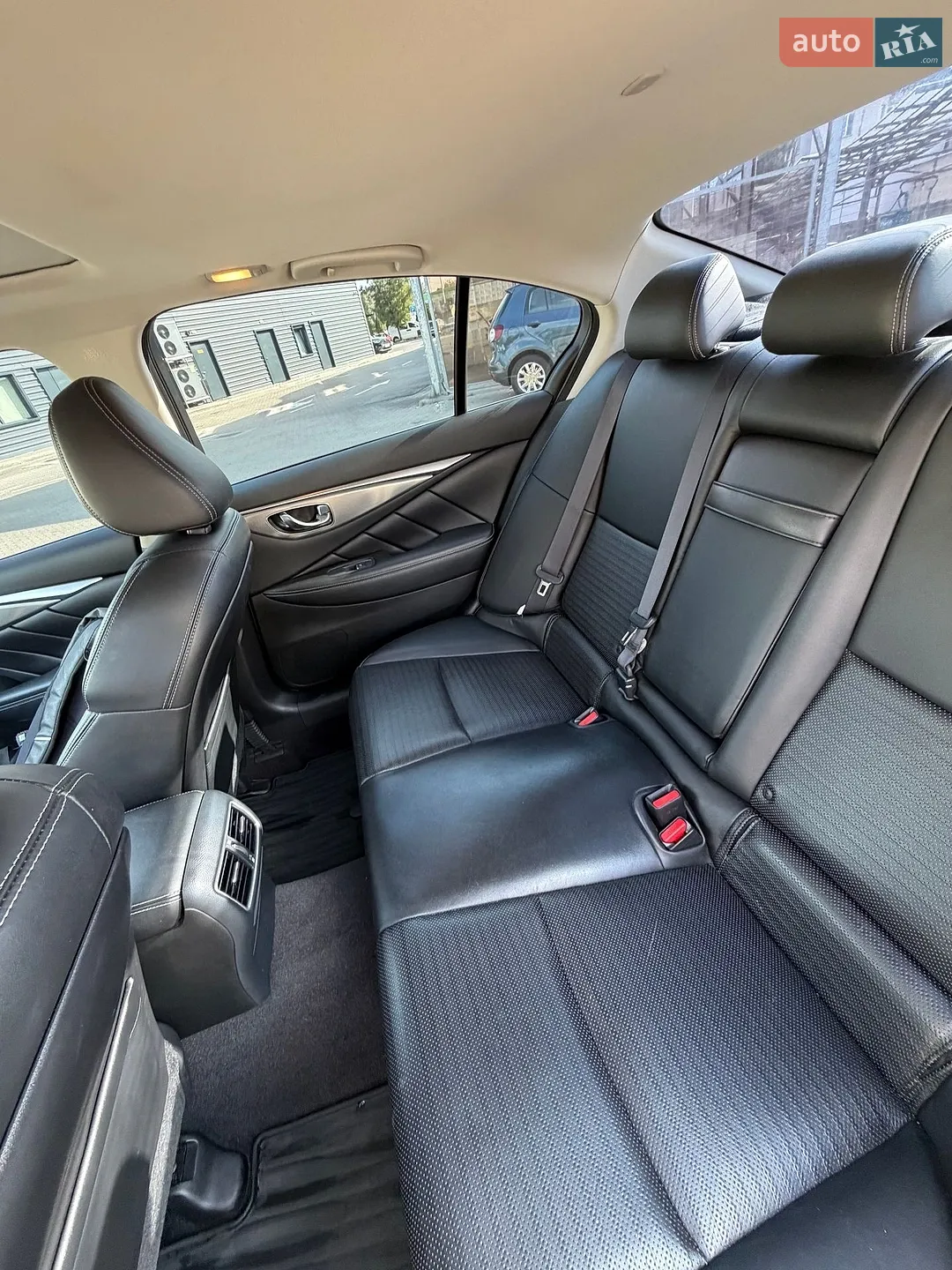 2017 Infiniti Q50 - мініатюра 19