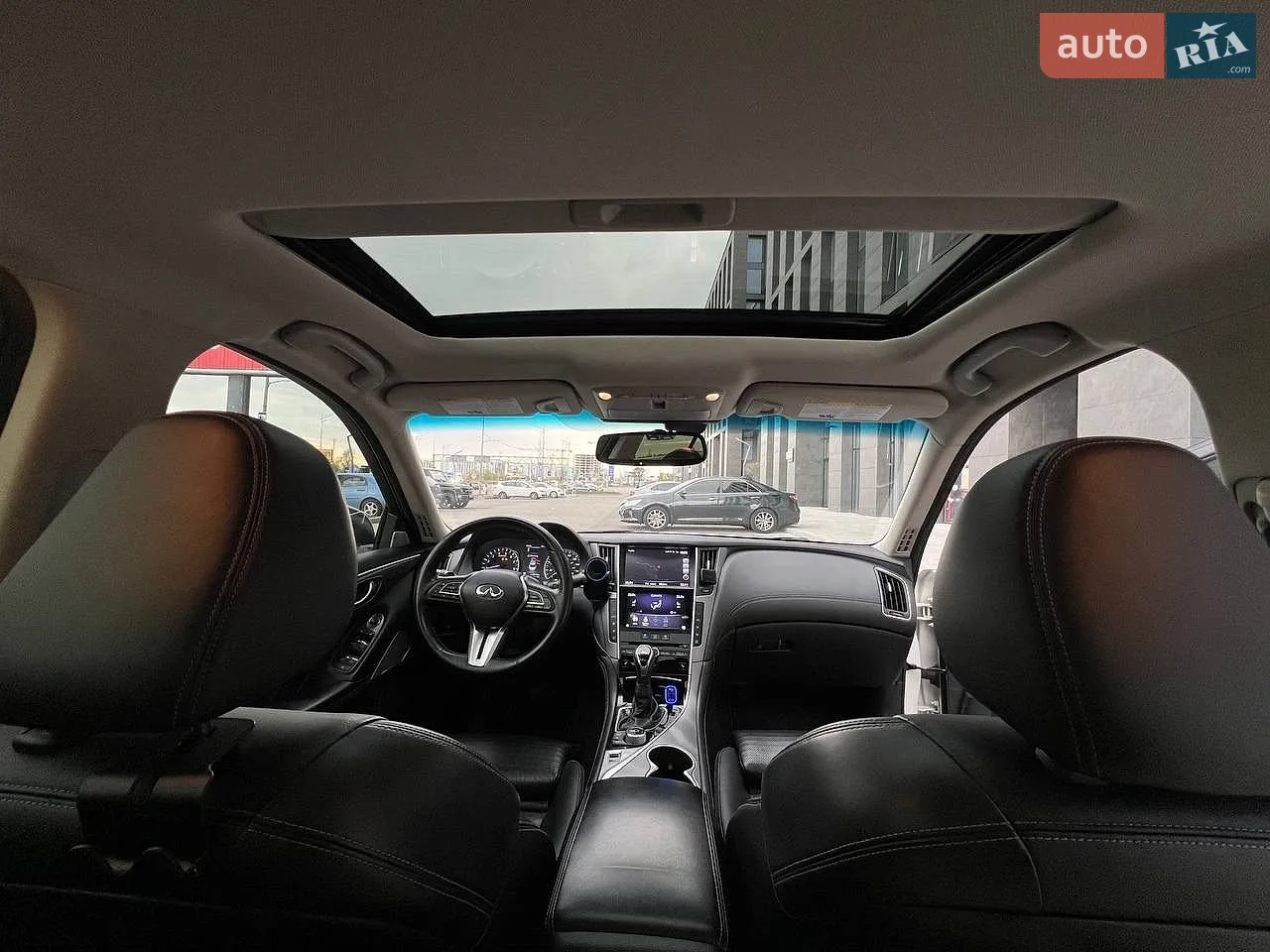2018 Infiniti Q50 - мініатюра 9