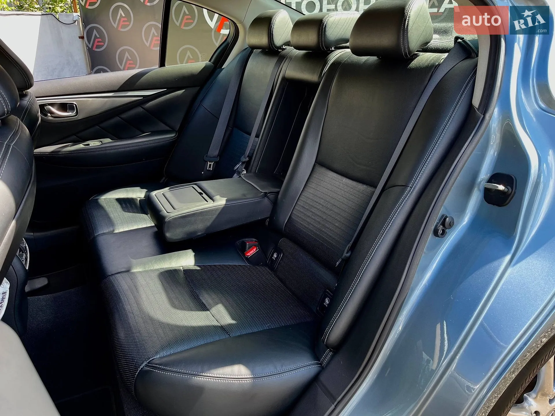 2015 Infiniti Q50 - мініатюра 12