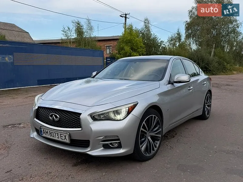 Infiniti Q50 2015