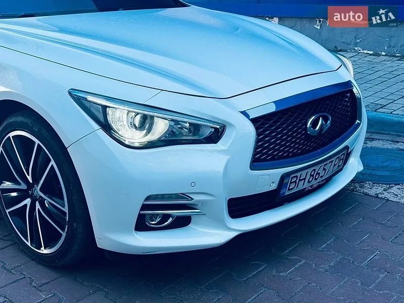 Infiniti Q50 2015