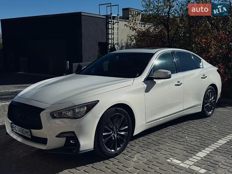Infiniti Q50