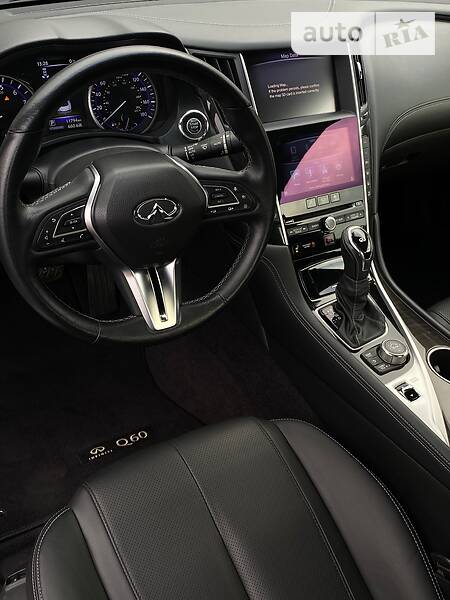 Купе Infiniti Q60 2017 в Харкові фото 18 Купе Infiniti Q60 2017 в Харкові