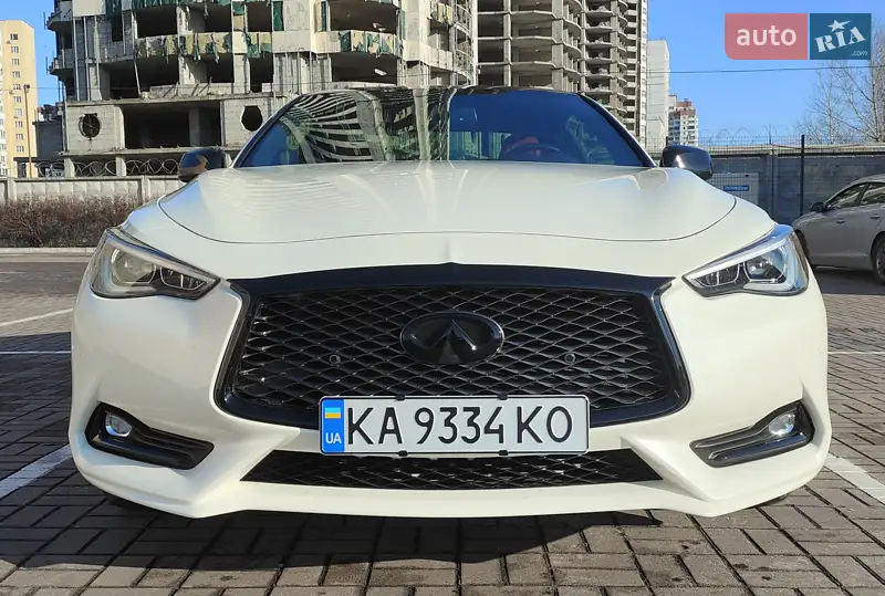 Infiniti Q60