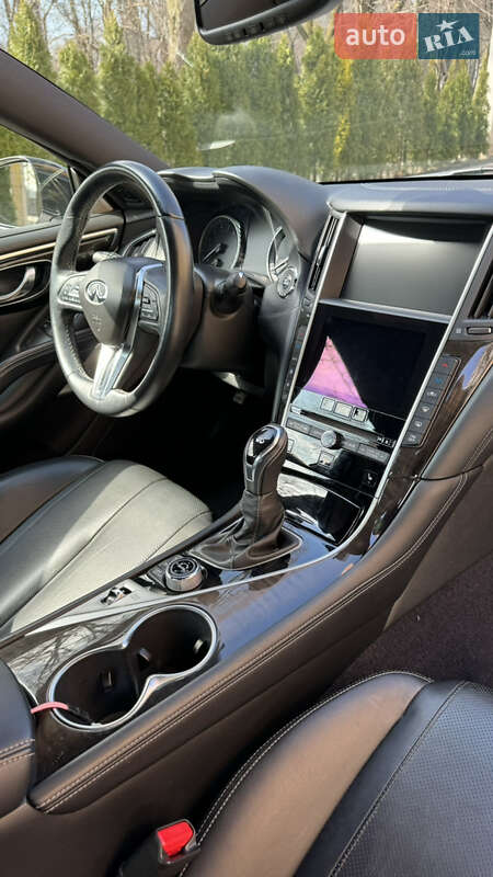 Купе Infiniti Q60 2017 в Кременчуці