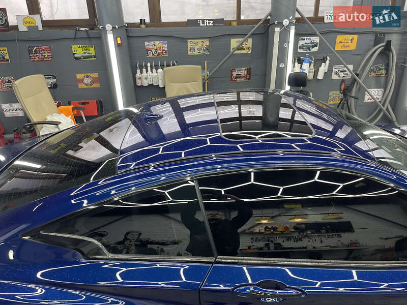 Купе Infiniti Q60 2018 в Киеве фото 12 Купе Infiniti Q60 2018 в Киеве