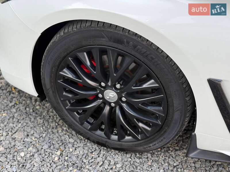 Купе Infiniti Q60 2016 в Хмельницькому