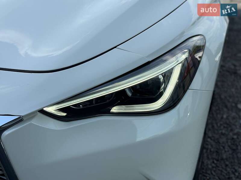 Купе Infiniti Q60 2016 в Хмельницькому
