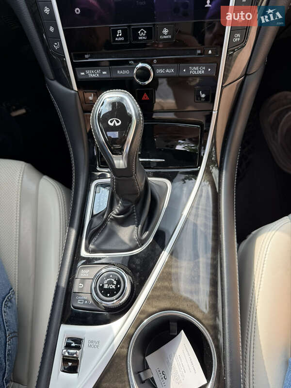 Купе Infiniti Q60 2016 в Киеве