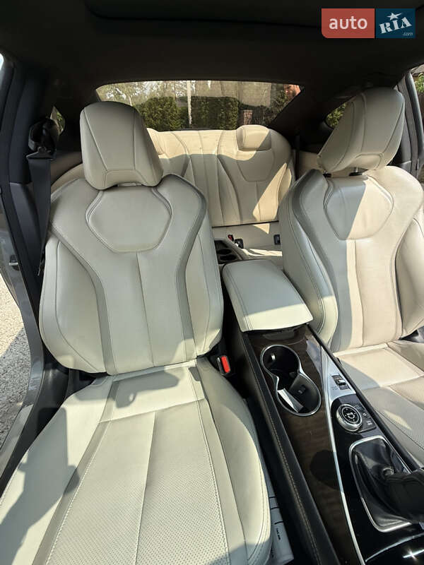 Купе Infiniti Q60 2016 в Киеве
