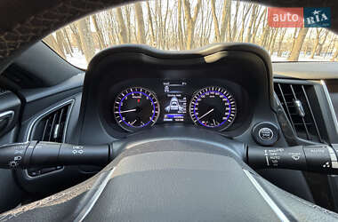 Купе Infiniti Q60 2016 в 