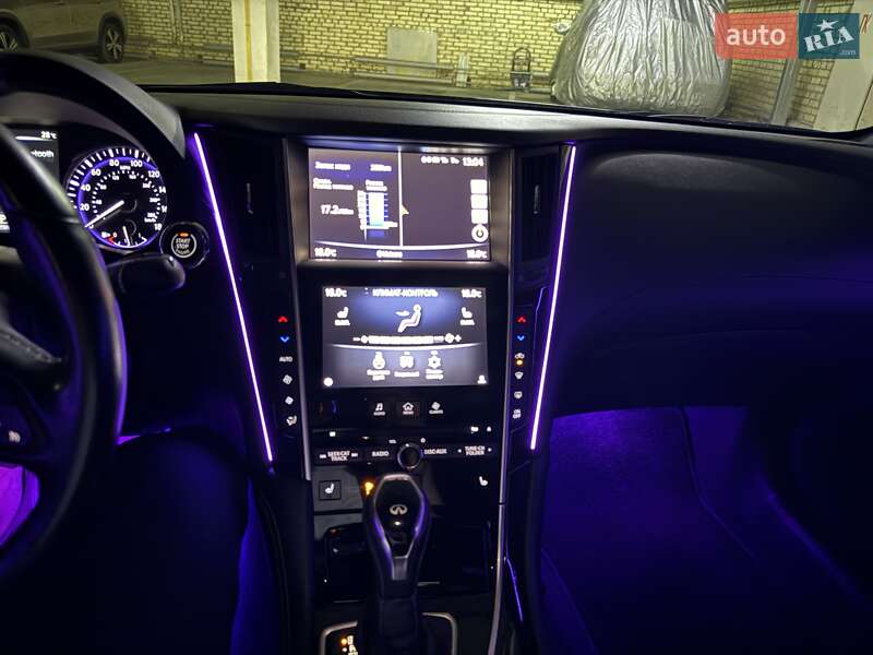Купе Infiniti Q60 2016 в Киеве