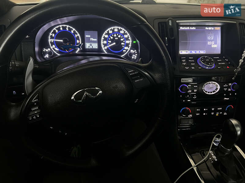 Купе Infiniti Q60 2013 в Тернополе