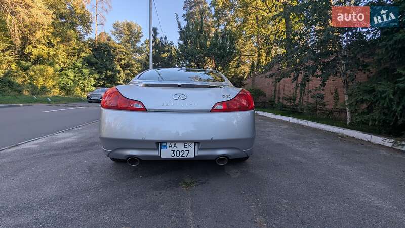 Купе Infiniti Q60 2013 в Киеве