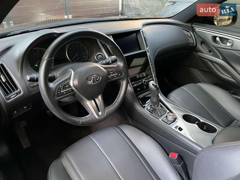 Купе Infiniti Q60 2020 в Вінниці