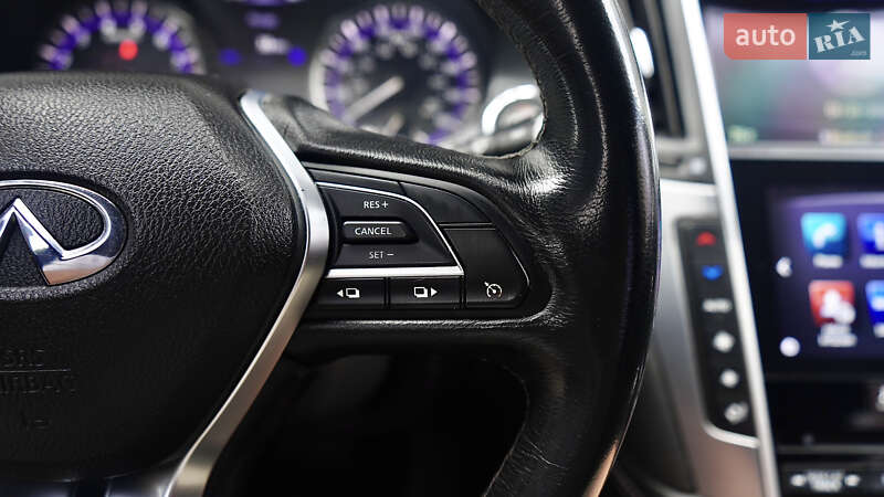 Купе Infiniti Q60 2017 в Львове фото 35 Купе Infiniti Q60 2017 в Львове