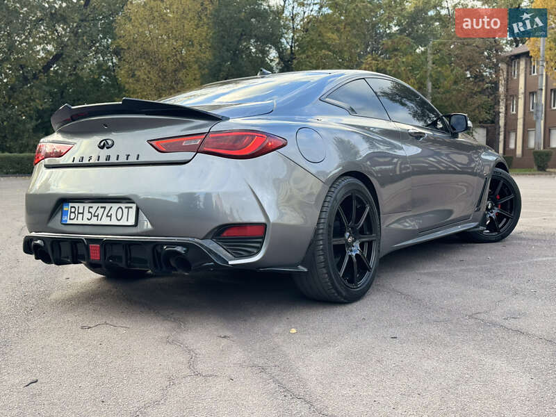 Купе Infiniti Q60 2016 в Дніпрі