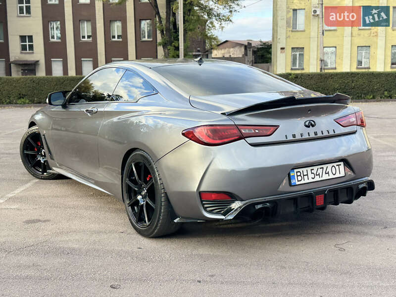 Купе Infiniti Q60 2016 в Дніпрі